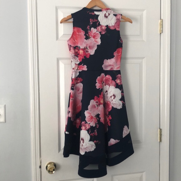 NWT Quiz Floral Dress - Picture 2 of 2